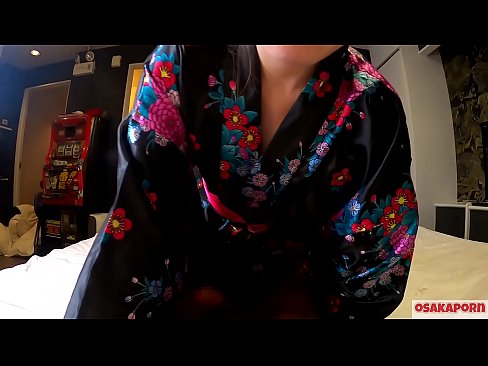 ❤️ ځوان cosplay نجلۍ په یوه آس او په یوه blowjob کې د squirt سره orgasm ته جنس خوښوي. اسيايي نجلۍ چې ويښتان لرونکې بلۍ او ښکلې سينه يې په دوديز جاپاني لباس کې په شوقيه ويډيو کې د مشت زنی ښکارندویي کوي. ساکورا 3 اوساکاپورن. ❤️  جنس